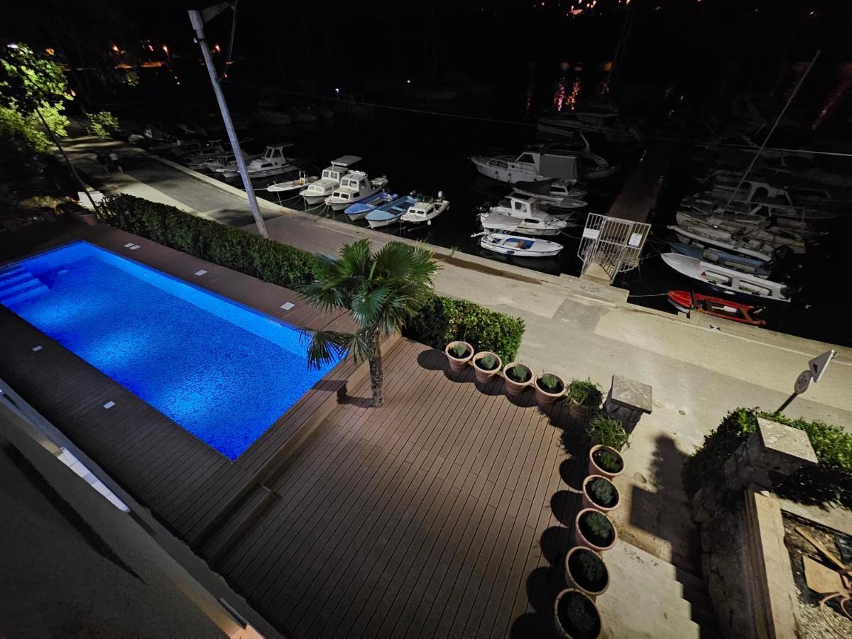 Villa Gaj Omišalj Εξωτερικό φωτογραφία